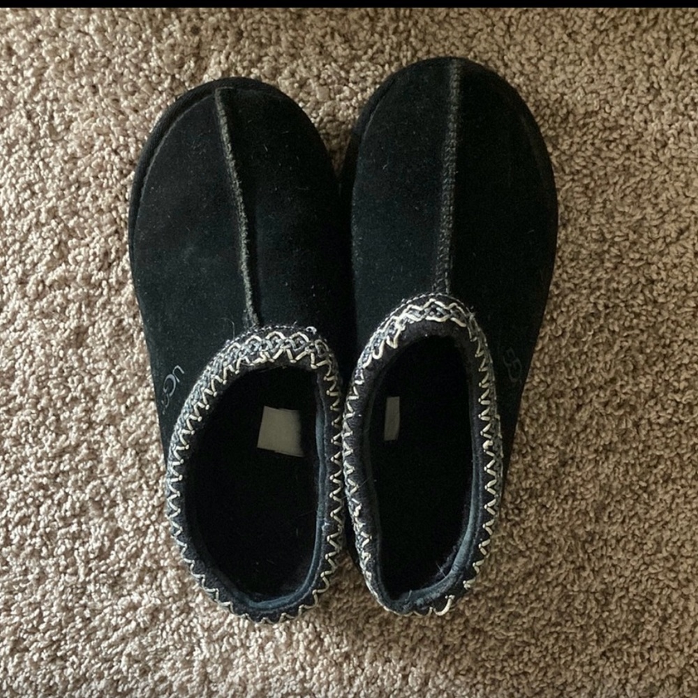 UGG Black Tasman Slippers-size 8
